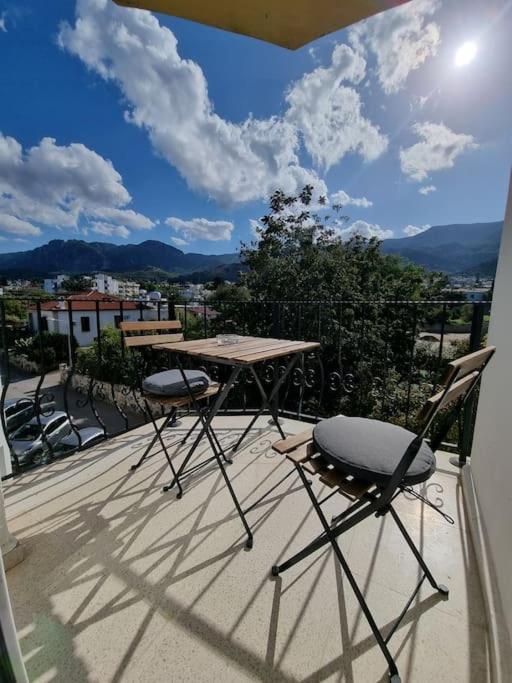 Gems'S Apartment - Luxury 3 Bedroom Penthouse With Pool Karavas  Экстерьер фото