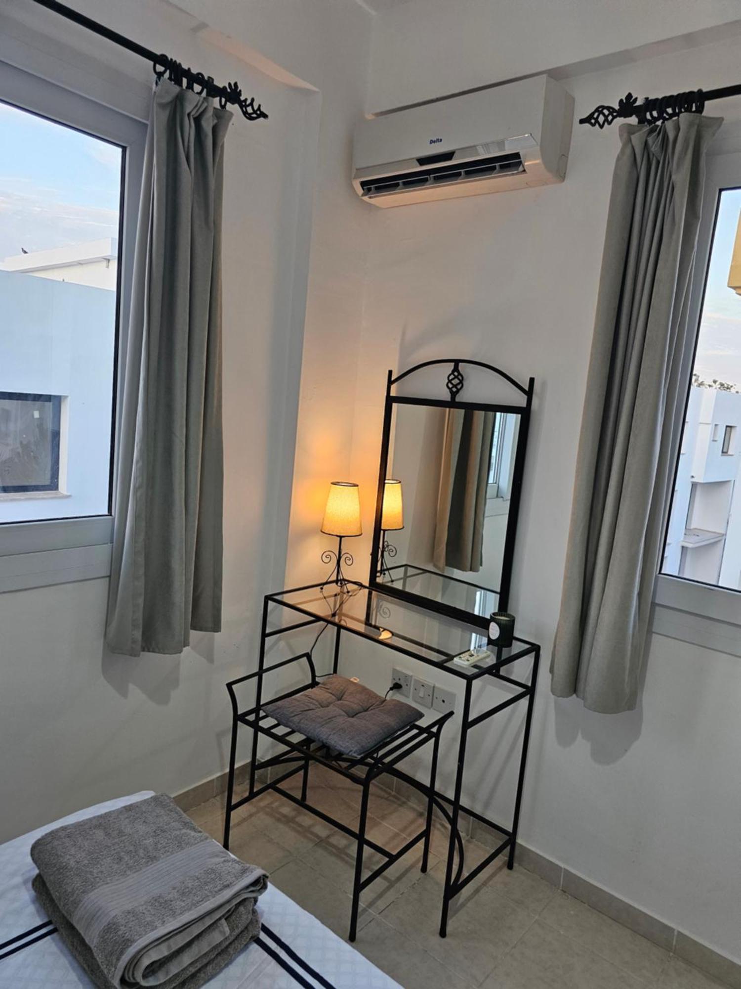 Gems'S Apartment - Luxury 3 Bedroom Penthouse With Pool Karavas  Экстерьер фото